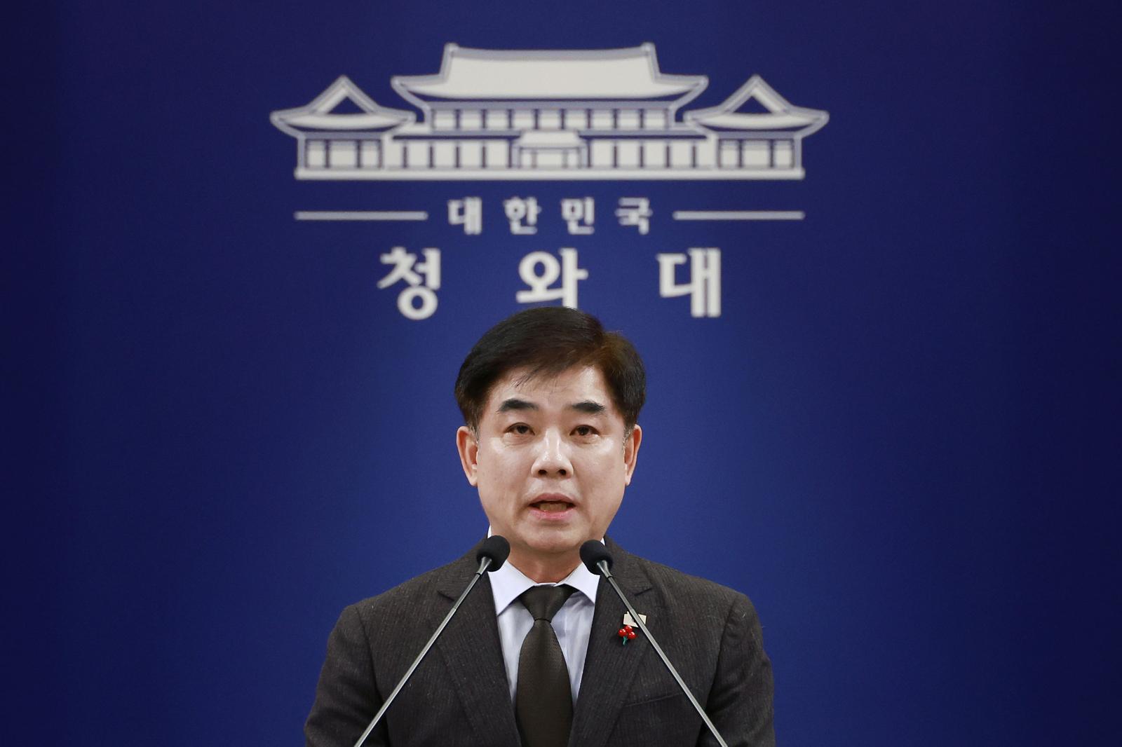 김병욱 정무비서관이 12일 서울 청와대에서 이재명 대통령 정당 지도부 오찬 간담회 일정 관련 브리핑을 하고 있다. 2026.01.12 뉴시스