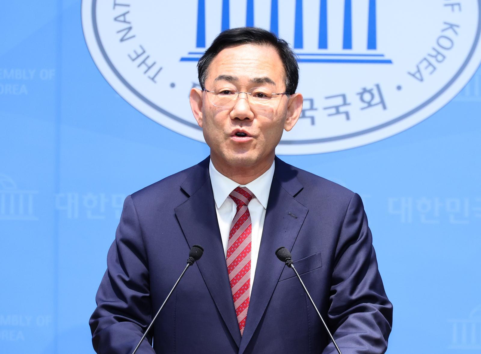 주호영 국회 부의장이 23일 오후 서울 여의도 국회 소통관에서 지방선거 대구시장 불출마 뜻을 밝히고 있다. 2026.04.23 서울=뉴시스