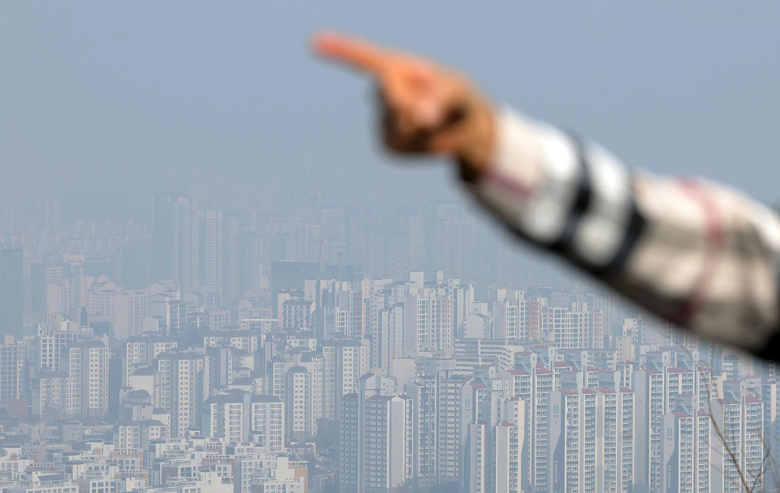 서울 중구 남산에서 바라본 서울 시내 아파트 단지 모습. 뉴시스