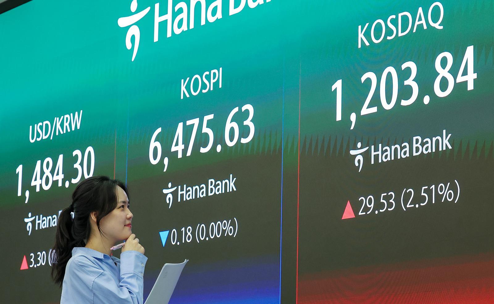 [속보]코스피, 장중 최고치 또 경신…6,557.78