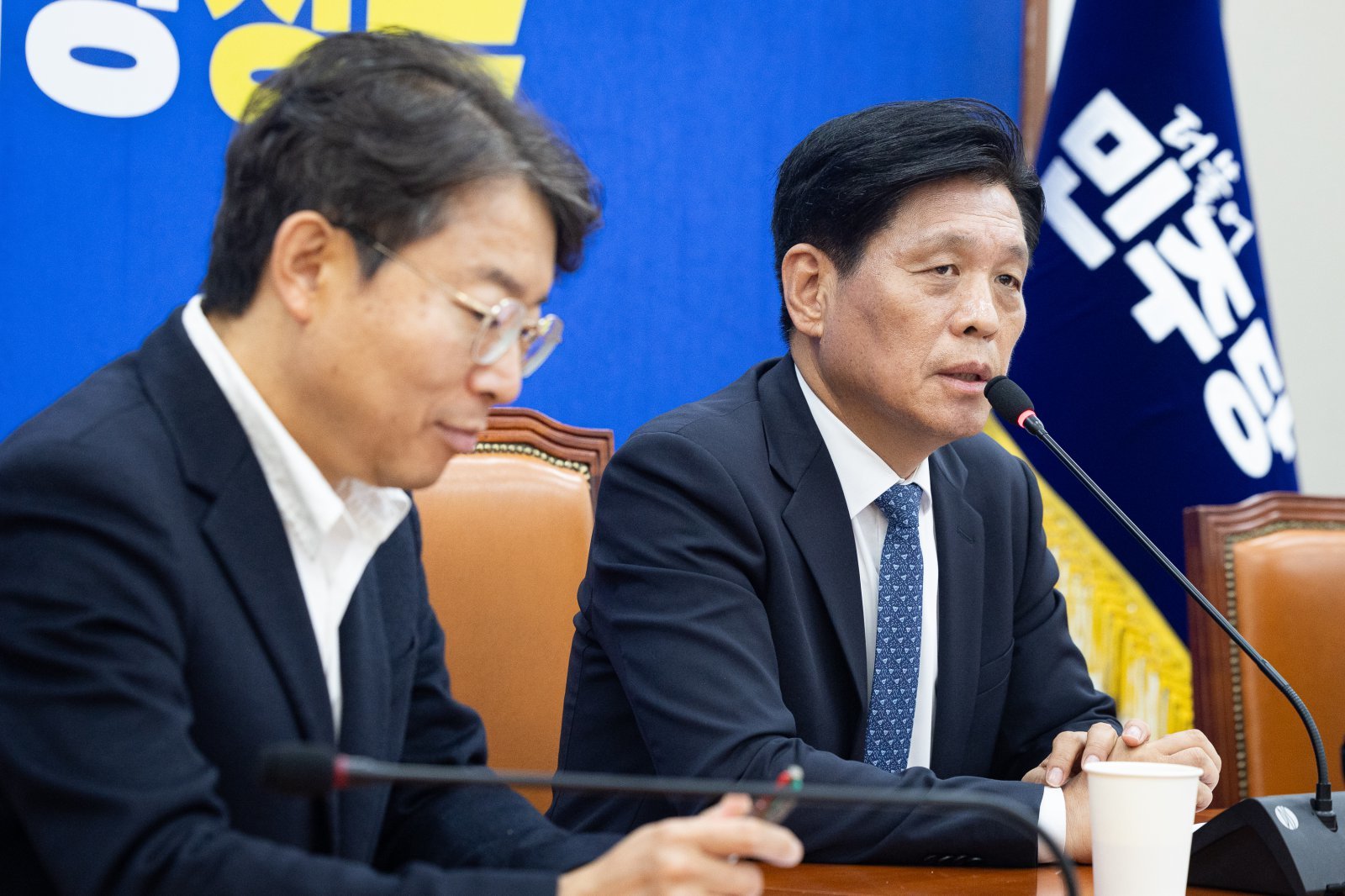 조승래 더불어민주당 사무총장이 지난 5일 서울 여의도 국회에서 더불어민주당 6·3 지방선거 슬로건 및 홍보캠페인을 발표하고 있다. 2026.4.5 뉴스1