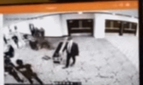 25일 워싱턴의 힐튼호텔에서 열린 백악관 출입기자협회(WHCA) 만찬 행사 과정에서 총격 사건이 벌어졌다. 도널드 트럼프 미국 대통령 트루스소셜 갈무리