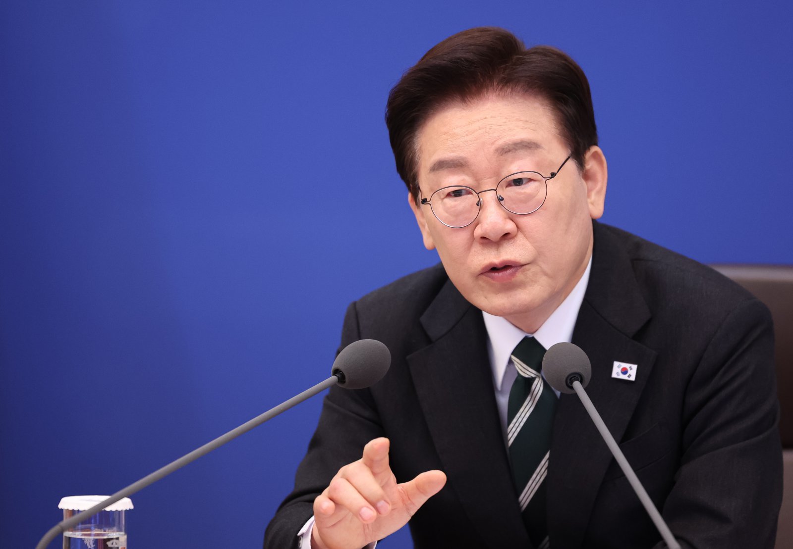 이재명 대통령이 28일 청와대에서 열린 제18회 국무회의 겸 제6차 비상경제점검회의에서 발언을 하고 있다. 2026.4.28 ⓒ 뉴스1