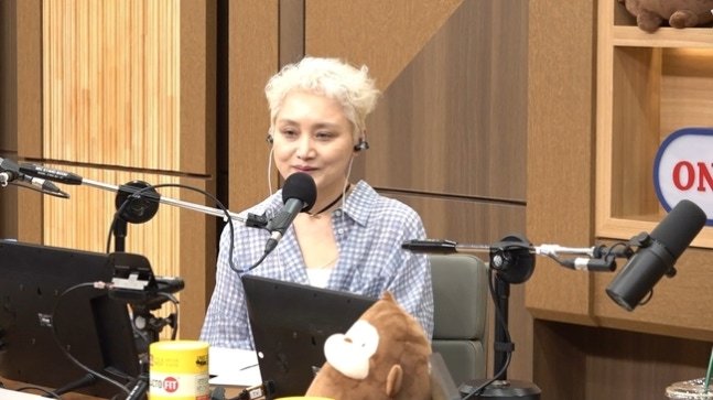 이소라가 라디오 방송에서 김태균과의 과거 열애설을 언급하며 “나도 눈이 있다”고 말해 웃음을 자아냈다. 당시 상황도 함께 전했다. ⓒ뉴시스