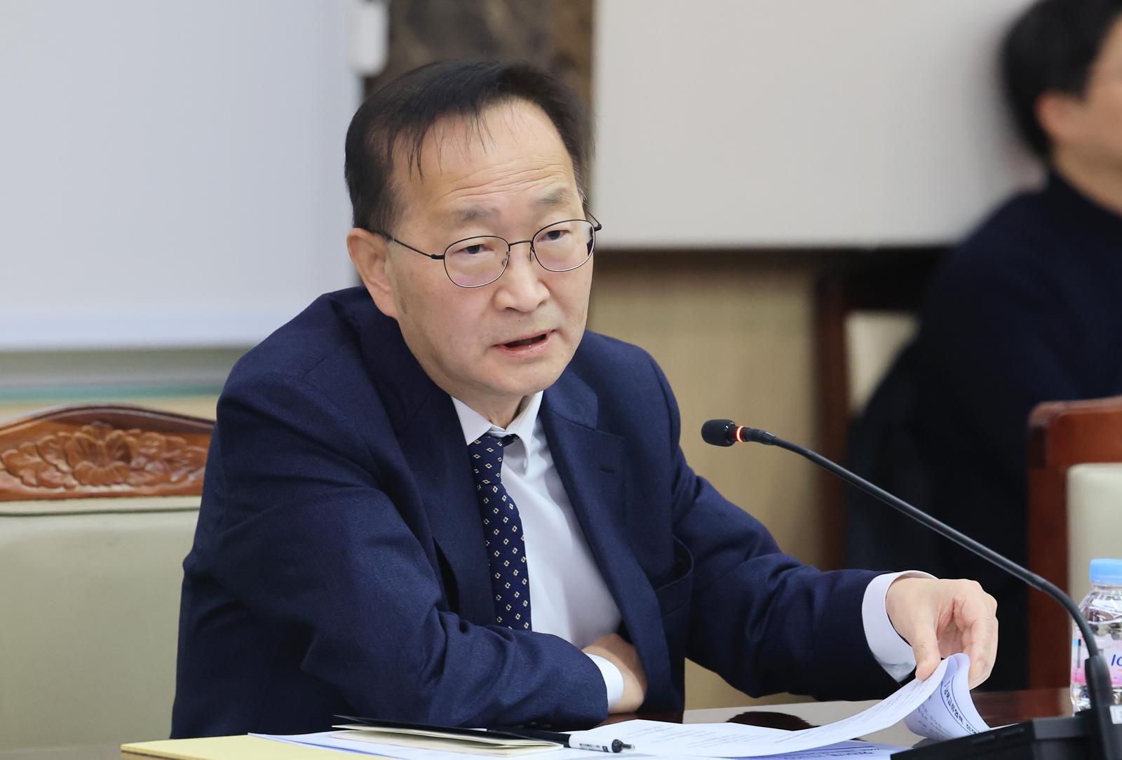 통일 차관 “北 실체 인정하고 존중하는 신뢰의 언어 필요”