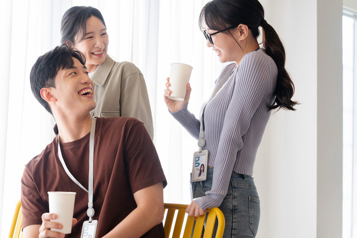 온라인 담배 타임 체험 장면