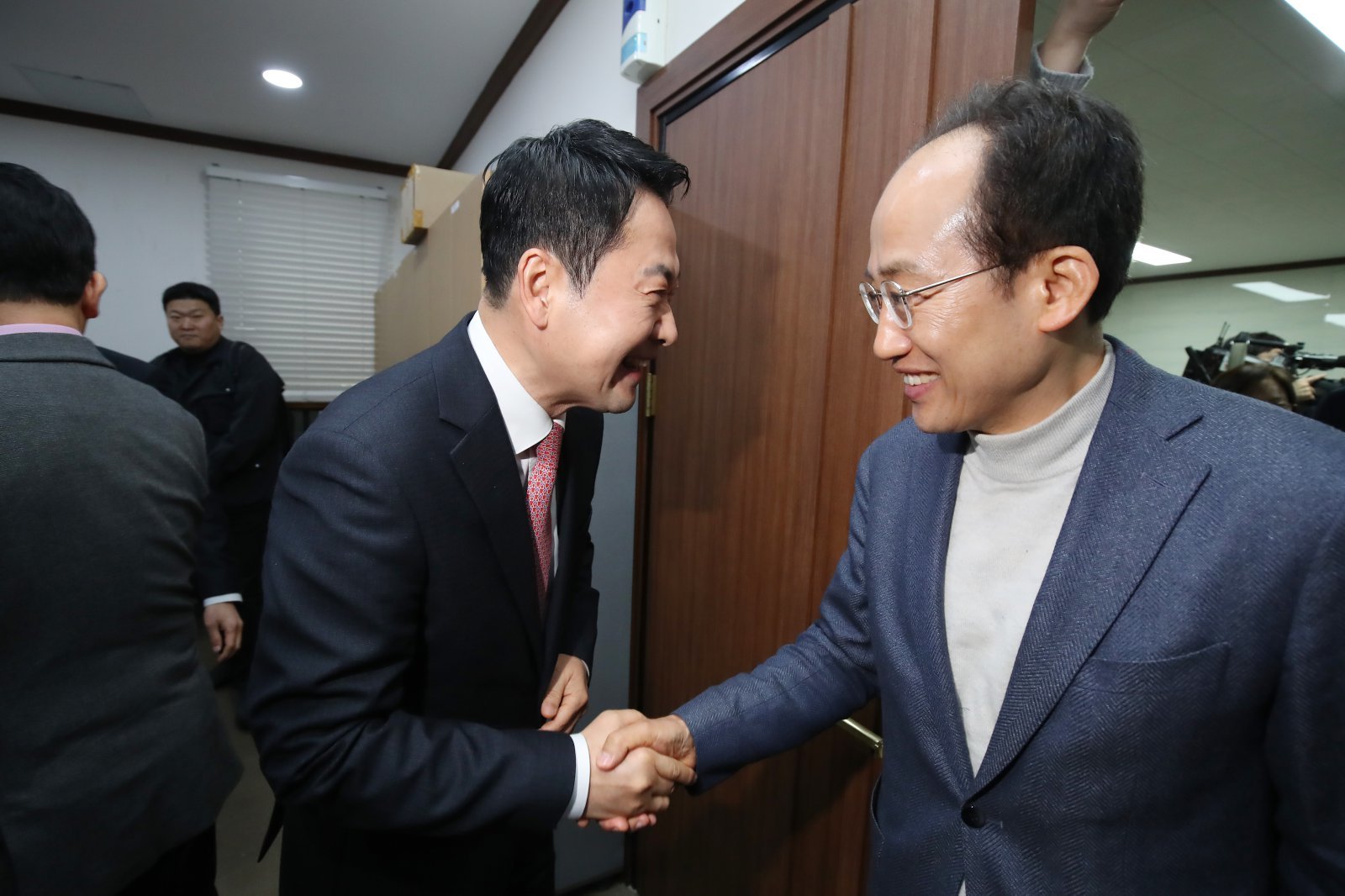 장동혁·송언석 국힘 투톱, 오늘 추경호 개소식 참석…MB 영상 축사