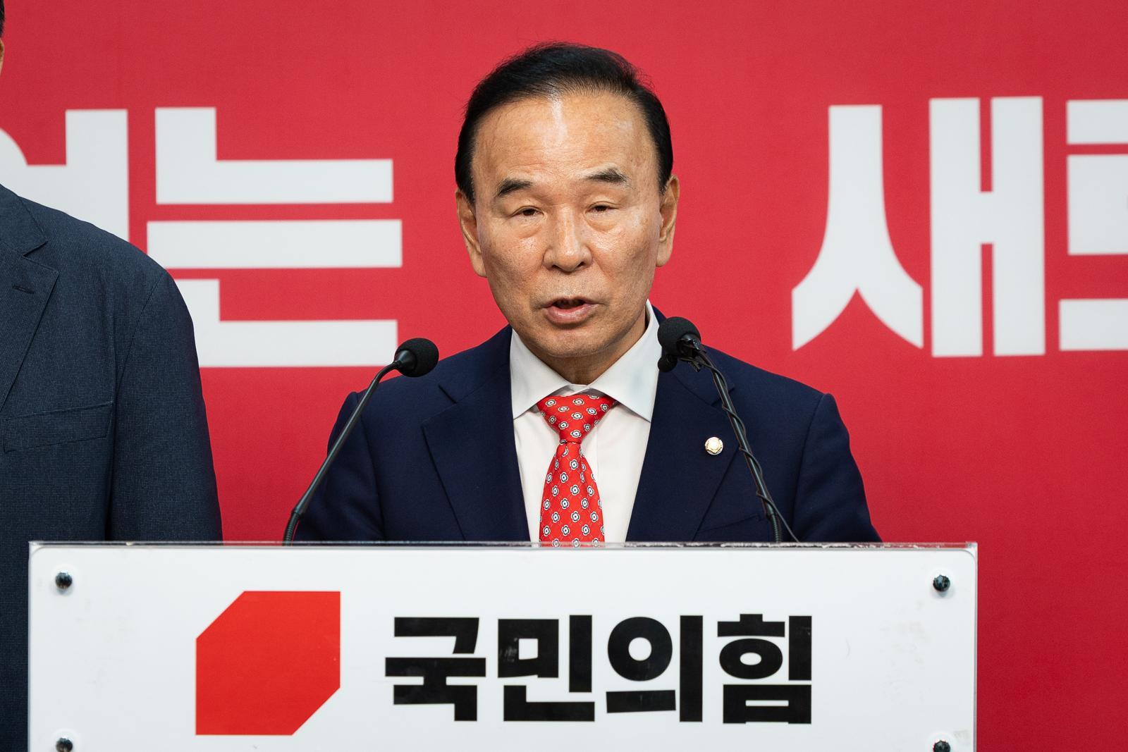 국힘 ‘친윤 공천’ 논란에…박덕흠 “국민 생각에 역행 안할 것”