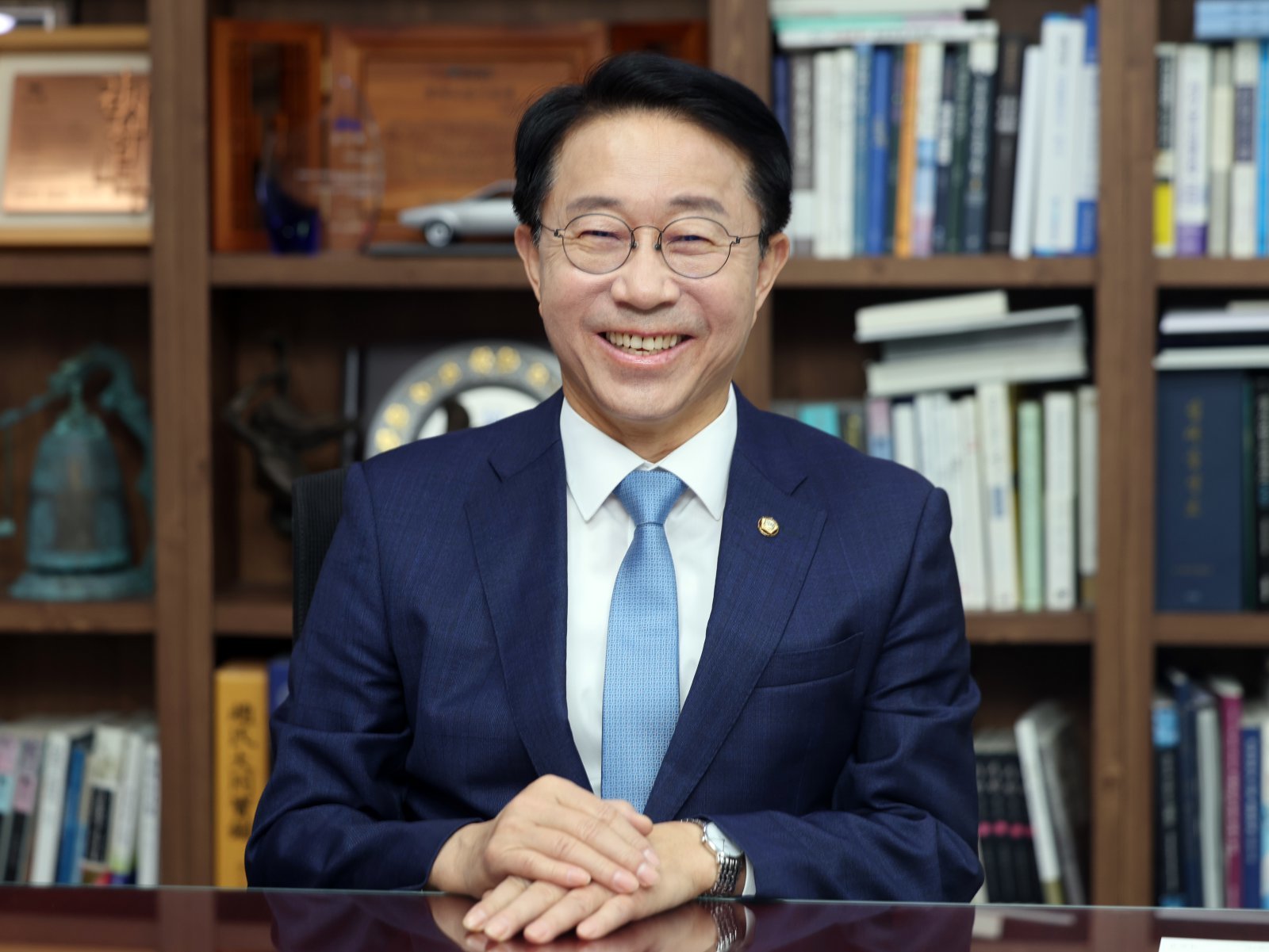 국회의장 도전 조정식, 정무특보 사퇴…李 “함께해줘서 감사”
