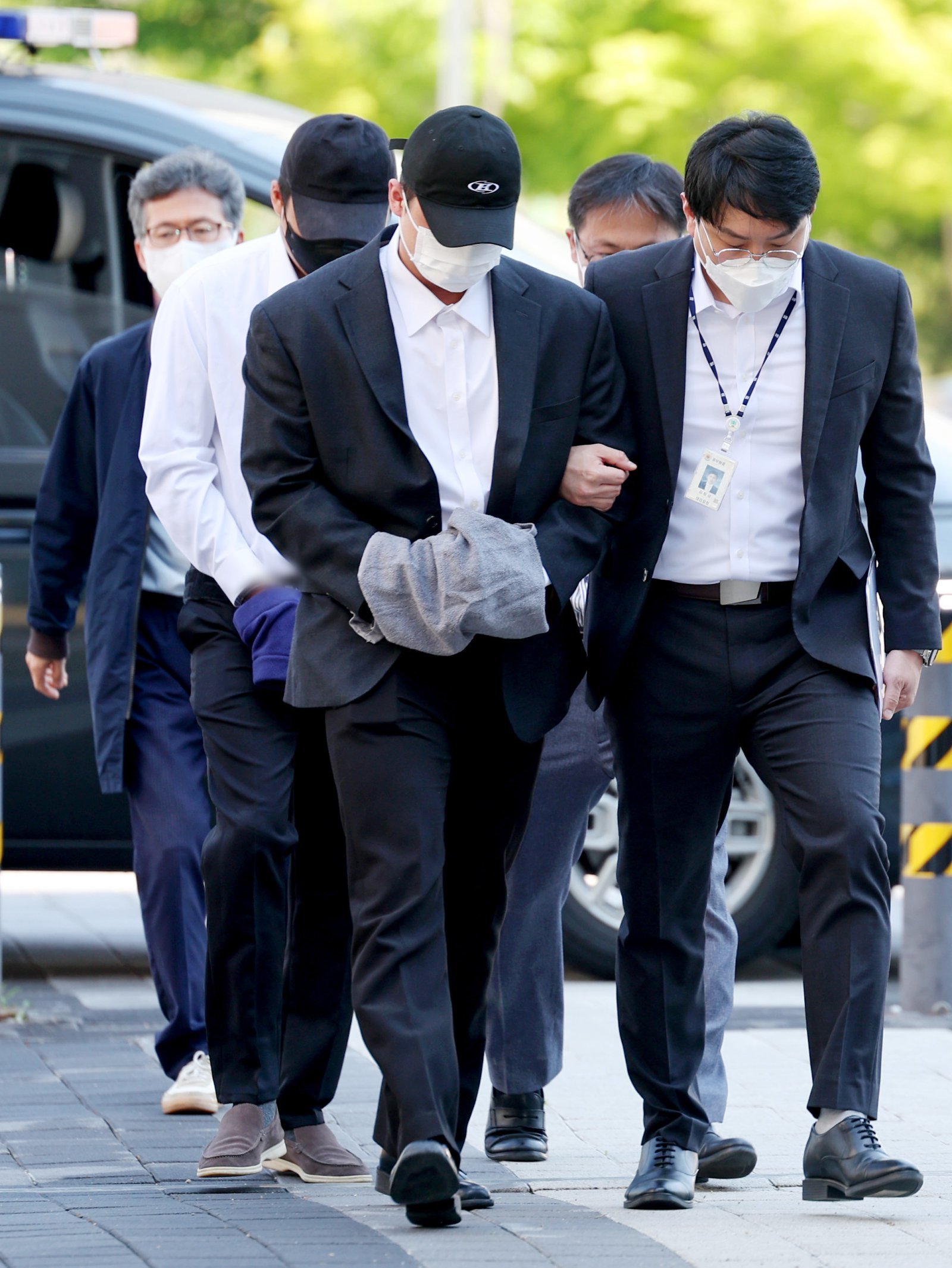 구속된 김창민 감독 사건 피의자들, 판단 왜 달라졌나?