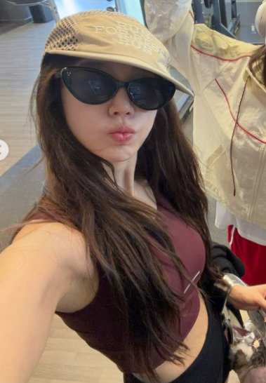 가수 겸 배우 윤은혜 인스타그램