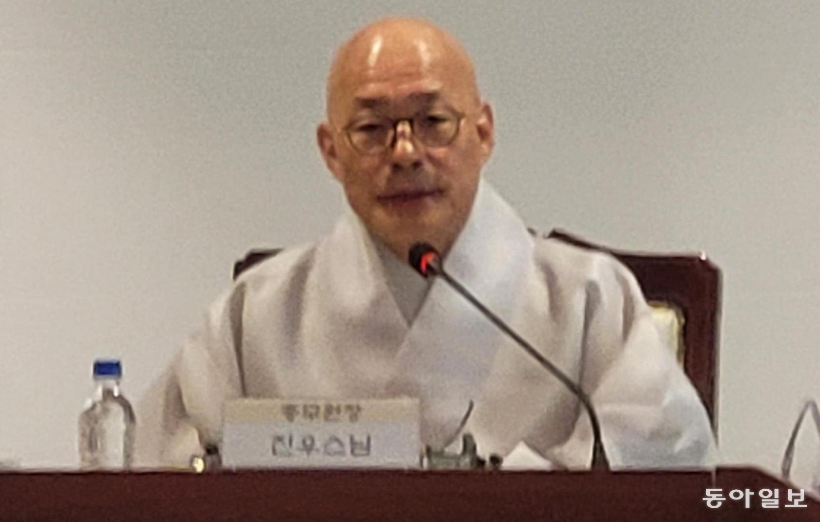 “등불 하나하나 모이면 세상 비추는 빛 되죠”