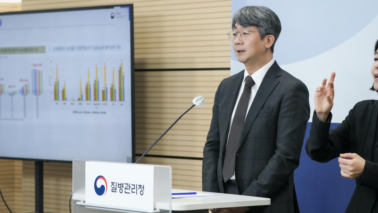 항생제 내성 예방 법률 강화 이미지