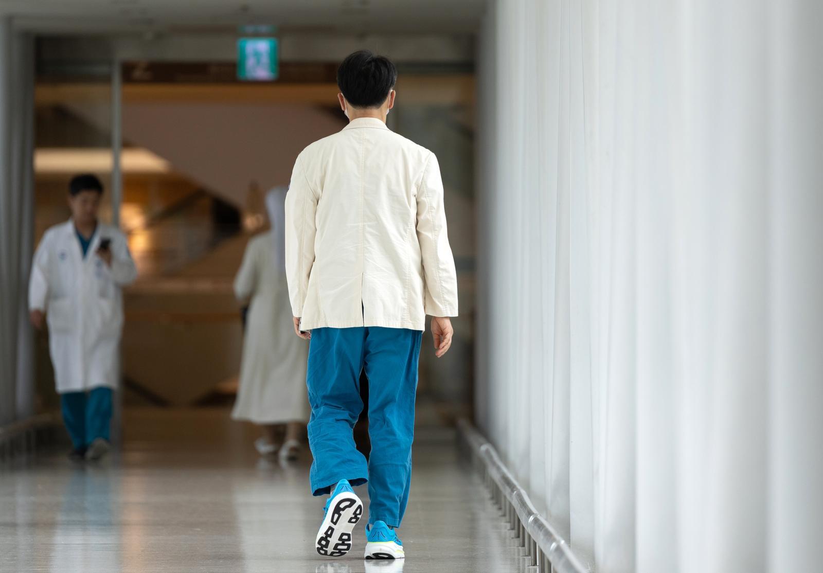 필수의료 의료진 보험료 지원 확대