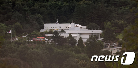 “면허도 없는 21그램, 대통령 관저 공사?…‘V0’ 의중 있었다”