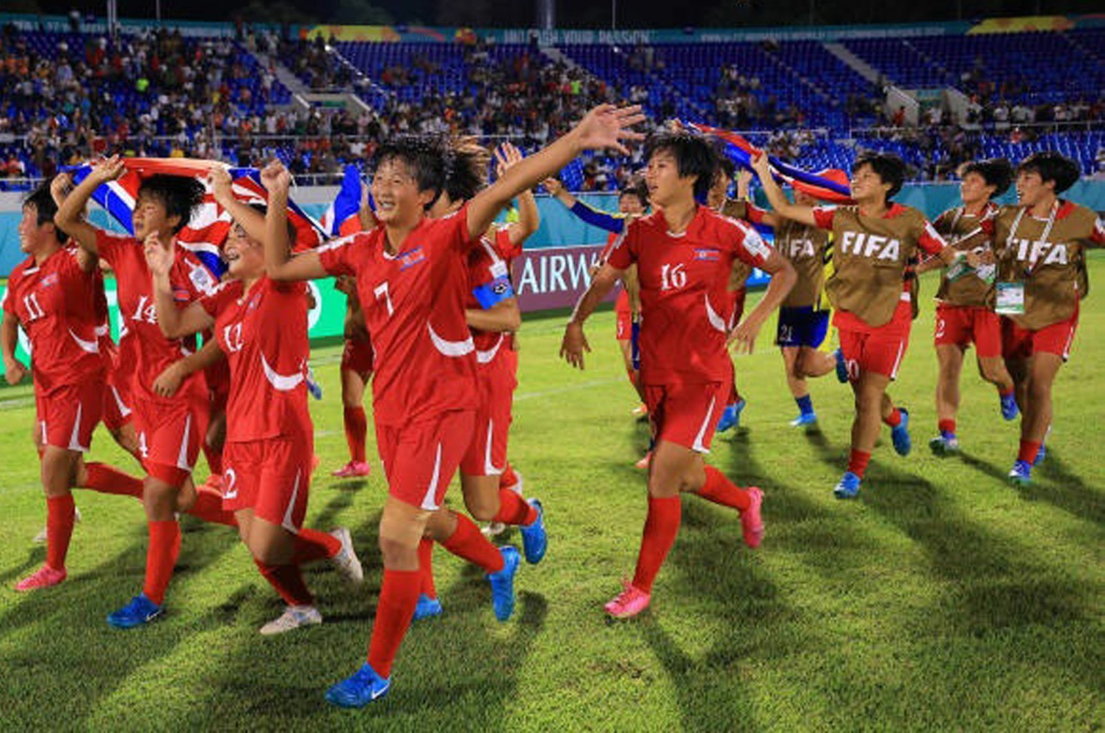북한 U17 여자축구 4강 진출 모습