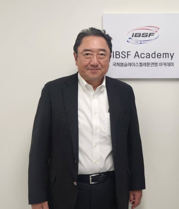 지난 4월경 한국 평창의 국제봅슬레이스켈레톤연맹 아카데미에 방문한 키타노 타카히로 JBSF 회장. 인스타그램 KBSF 갈무리
