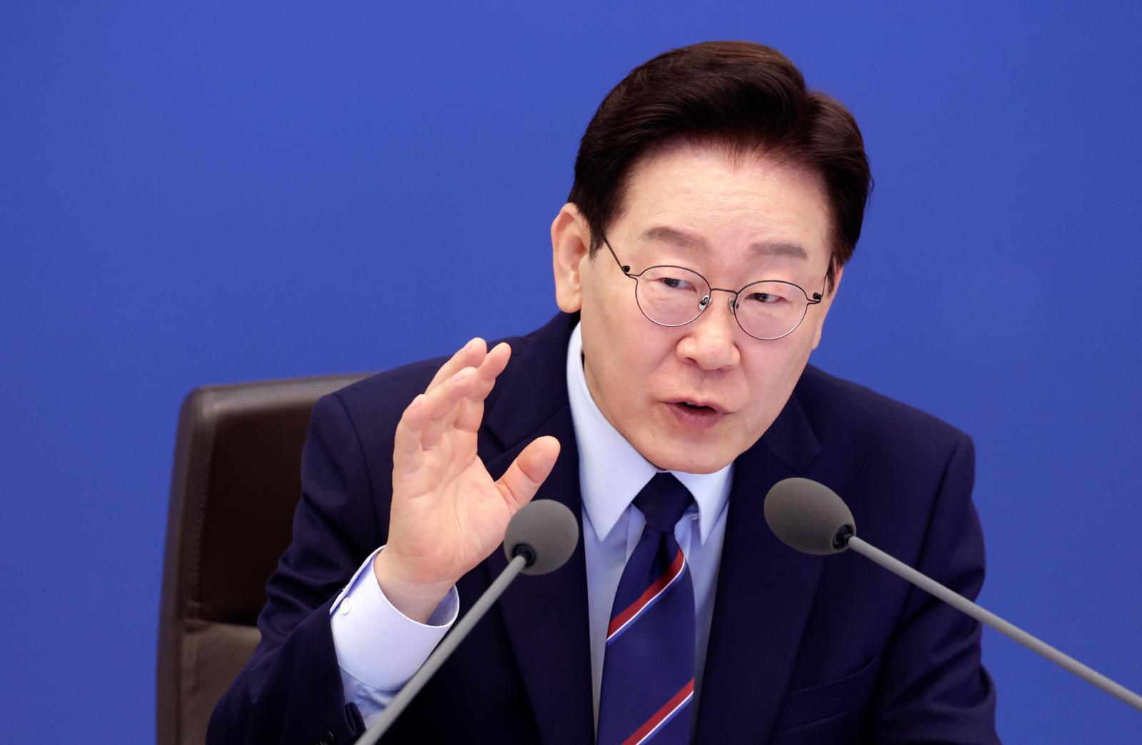 이재명 대통령이 12일 청와대에서 열린 비상경제점검회의 겸 국무회의에서 발언하고 있다. (청와대통신사진기자단) 2026.5.12 ⓒ 뉴스1