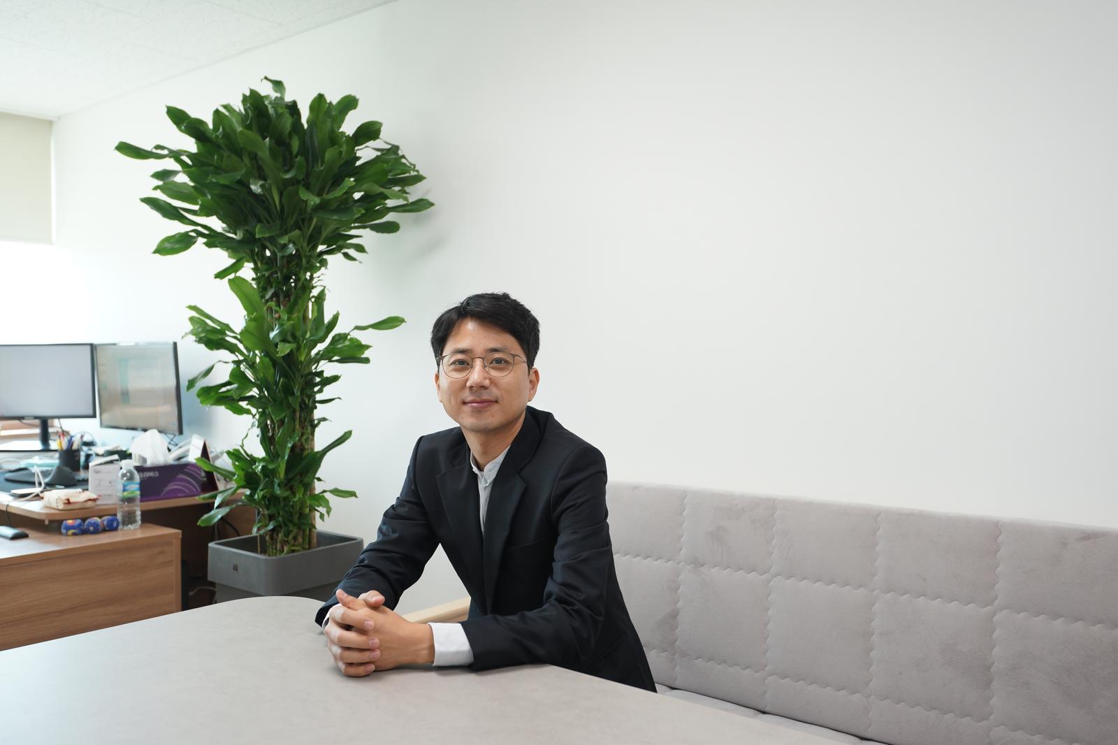 AI 시대 핵심 역량 된 ‘디지털 리터러시’…고려사이버대 김한성 교수 연구 주목