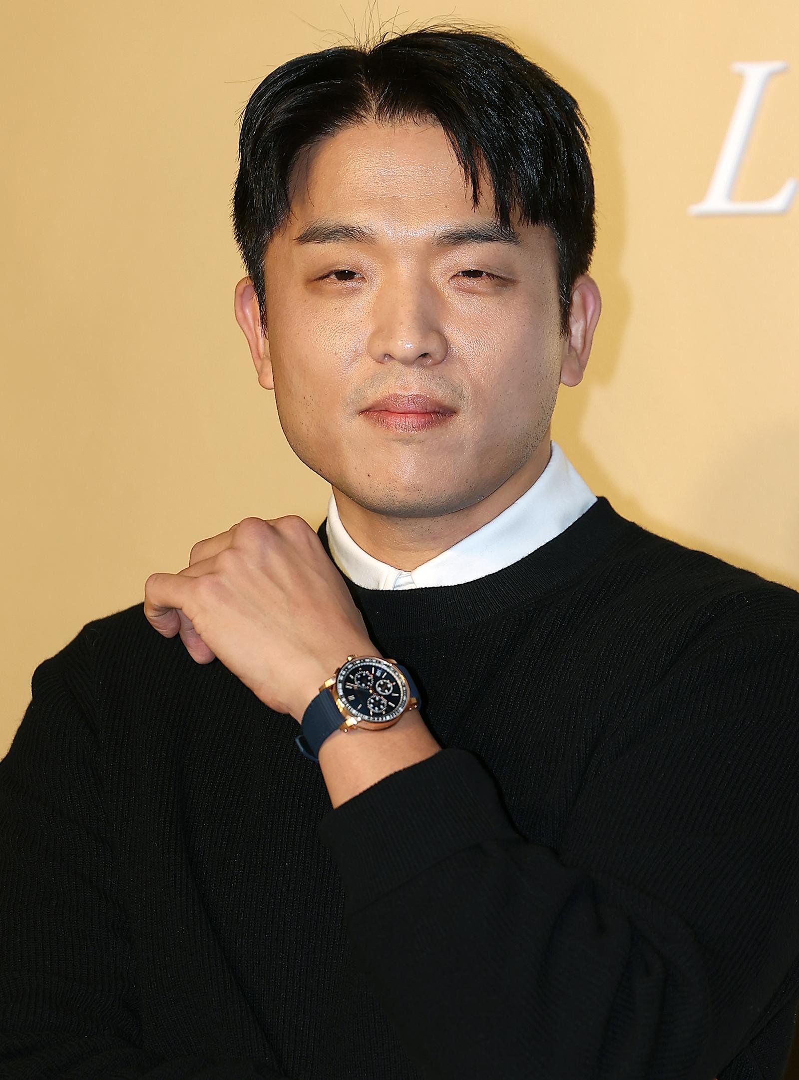 ‘사과 진정성’ 비판에…안성재, 유튜브 활동 잠정 중단