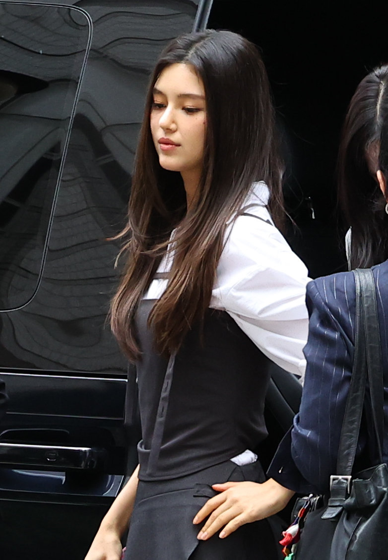 어도어, ‘다니엘 431억 손배소’ 본격화…다니엘·민희진 불출석