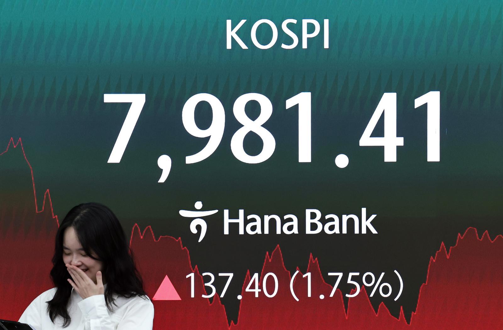 1천원에서 10원대 앞둔 ‘곱버스’…“할 수 있는 건 기도뿐”