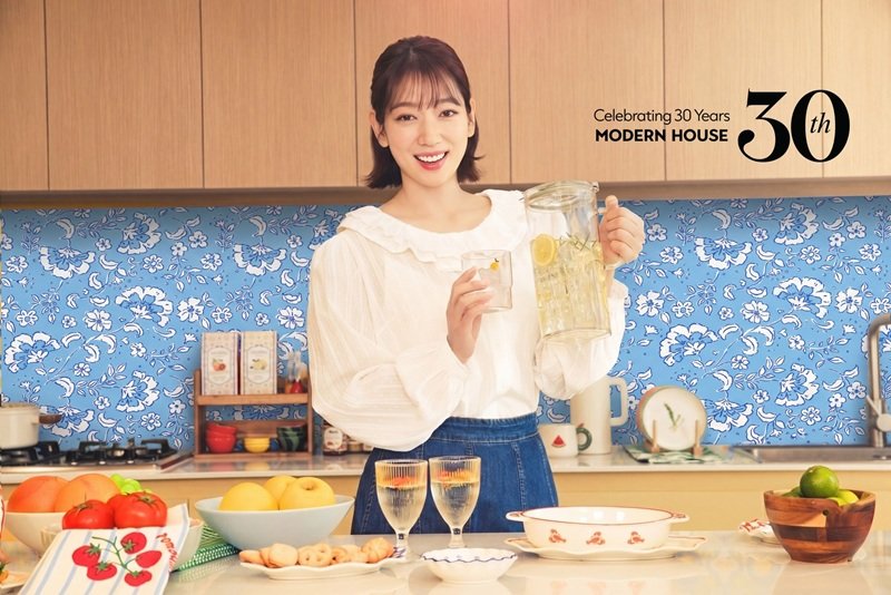 창립 30주년을 맞은 라이프스타일 브랜드 모던하우스가 5월 한달 간 대규모 프로모션을 전개한다. 모던하우스 제공