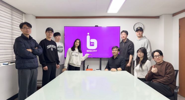 비스캣의 임직원들은 이전에  같은 로봇 기업에서 산업 현장 로봇을 다루던 부서에서 함께 일한 이들이 많다. 비스캣 제공
