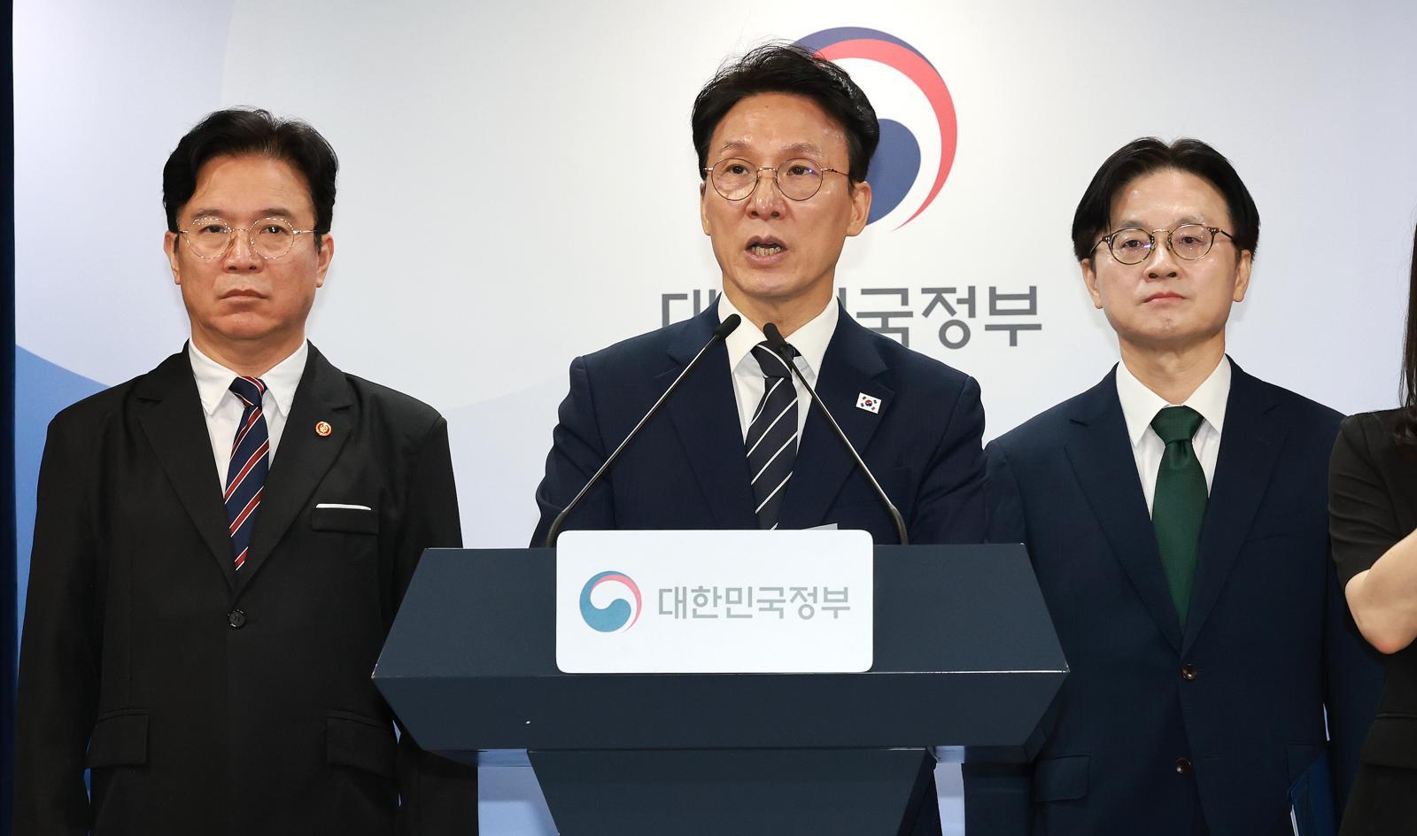 [속보]김민석 “내일 교섭 마지막 기회…삼전 파업시 긴급조정 등 모든 수단 강구”