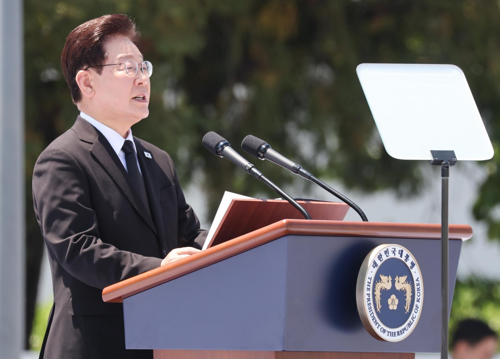 이재명 대통령이 18일 광주 동구 5·18민주광장에서 열린 제46주년 5·18민주화운동 기념식에서 기념사를 하고 있다. 뉴스1
