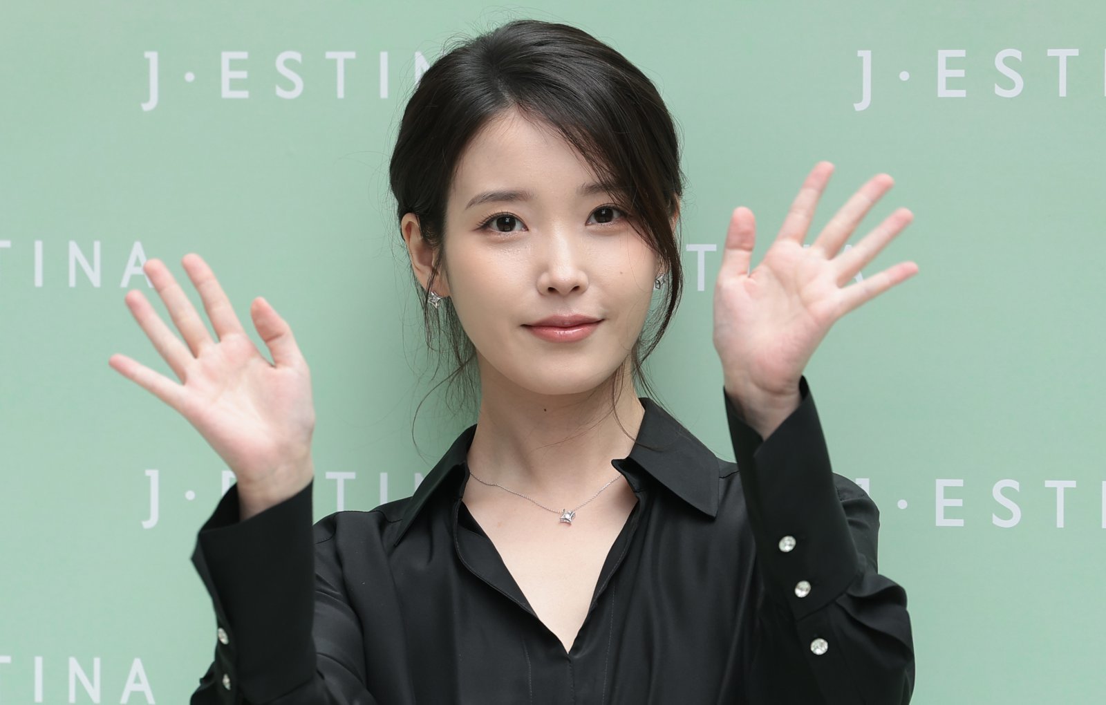 배우 겸 가수 아이유 ⓒ 뉴스1