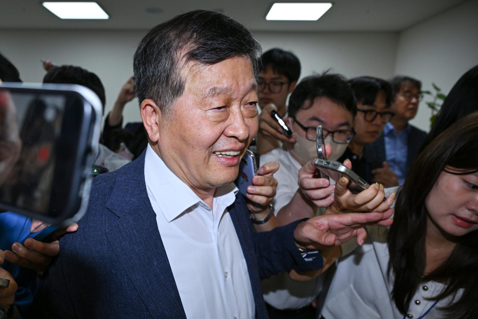 [속보]중노위 “삼전 노사 밤 10시까지 합의 못하면 조정안 제시”