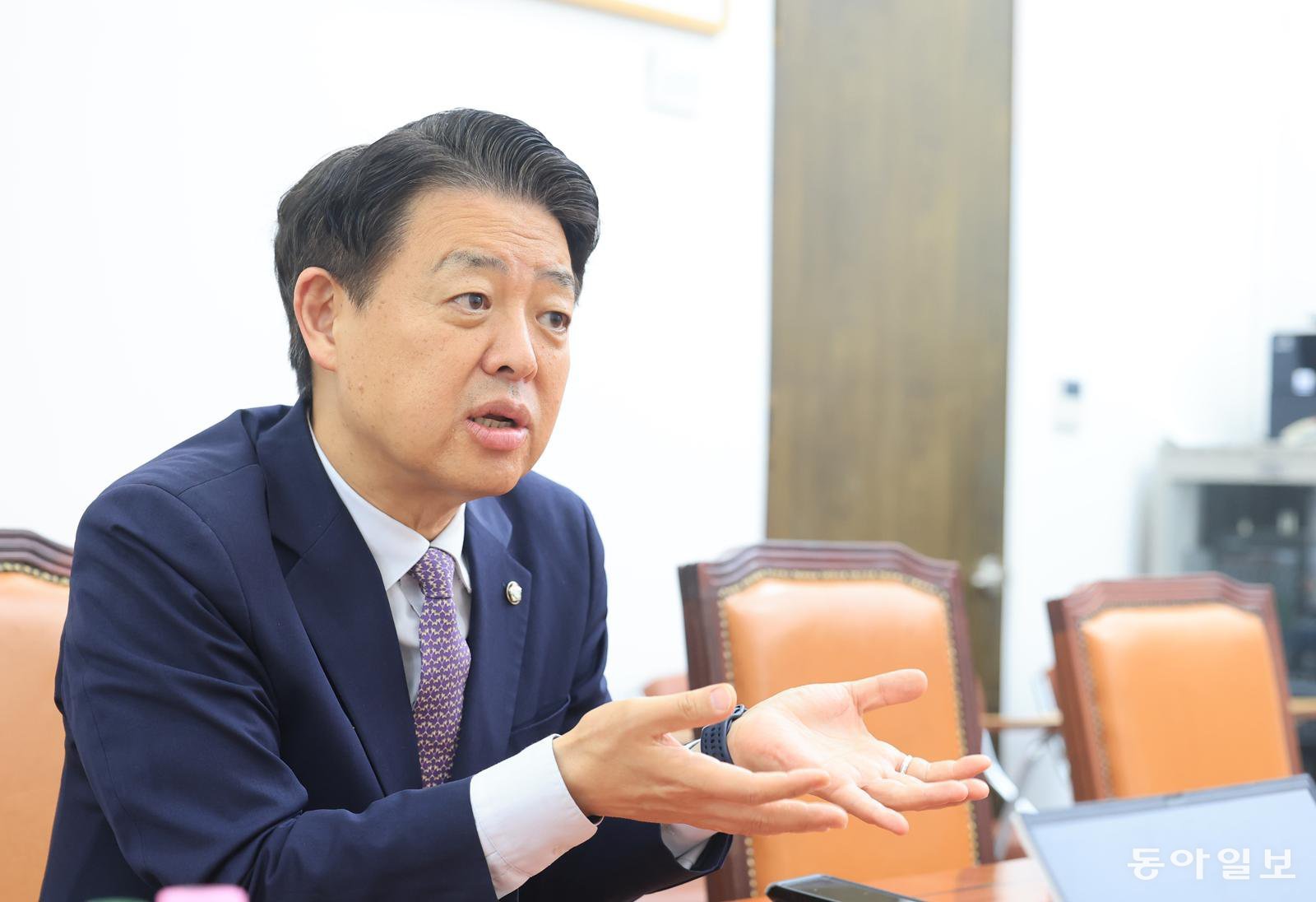‘교육을 반대합니다’ 출간한 김영호 교육위원장 “독서 국가, 제도화·현실화시켜야”