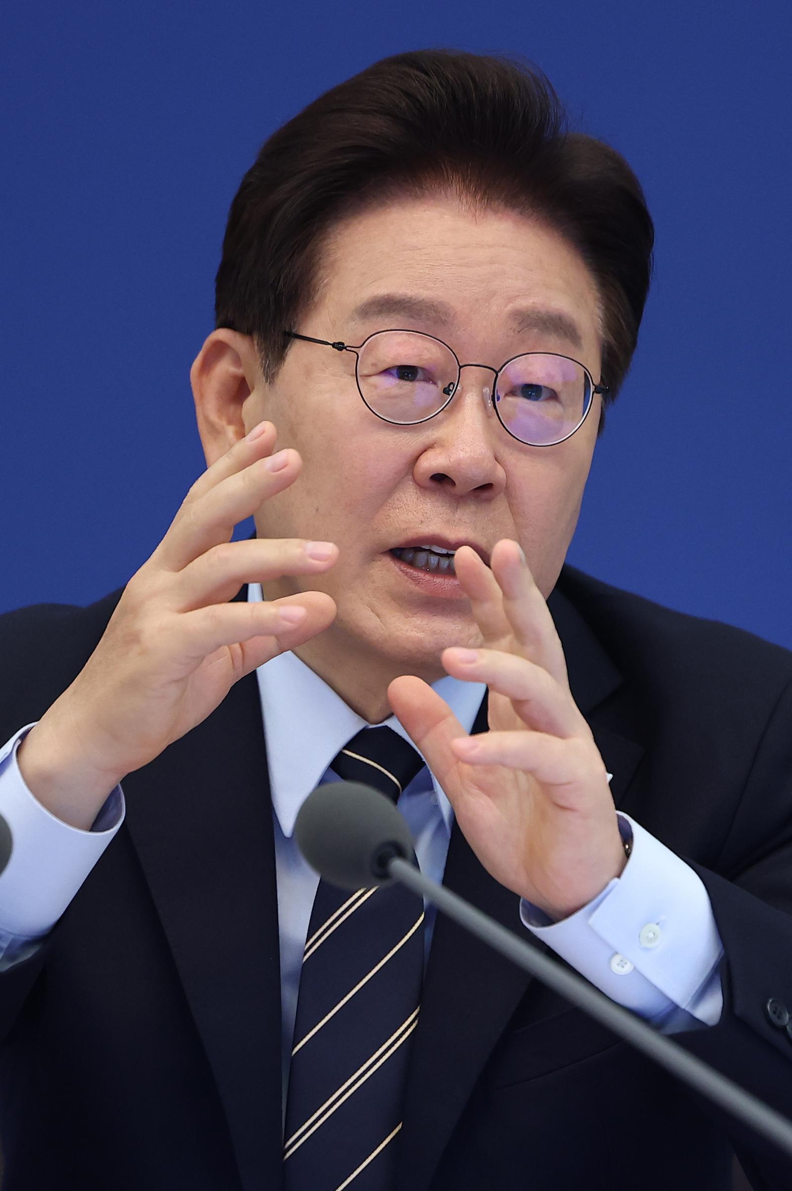 이재명 대통령이 20일 청와대에서 열린 제22회 국무회의 겸 제9차 비상경제점검회의에서 발언을 하고 있다. 뉴스1