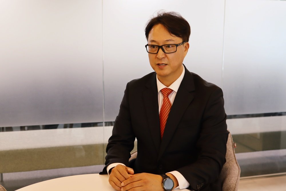 안경훈 서울시청 철인3종팀 감독 / 출처=IT동아