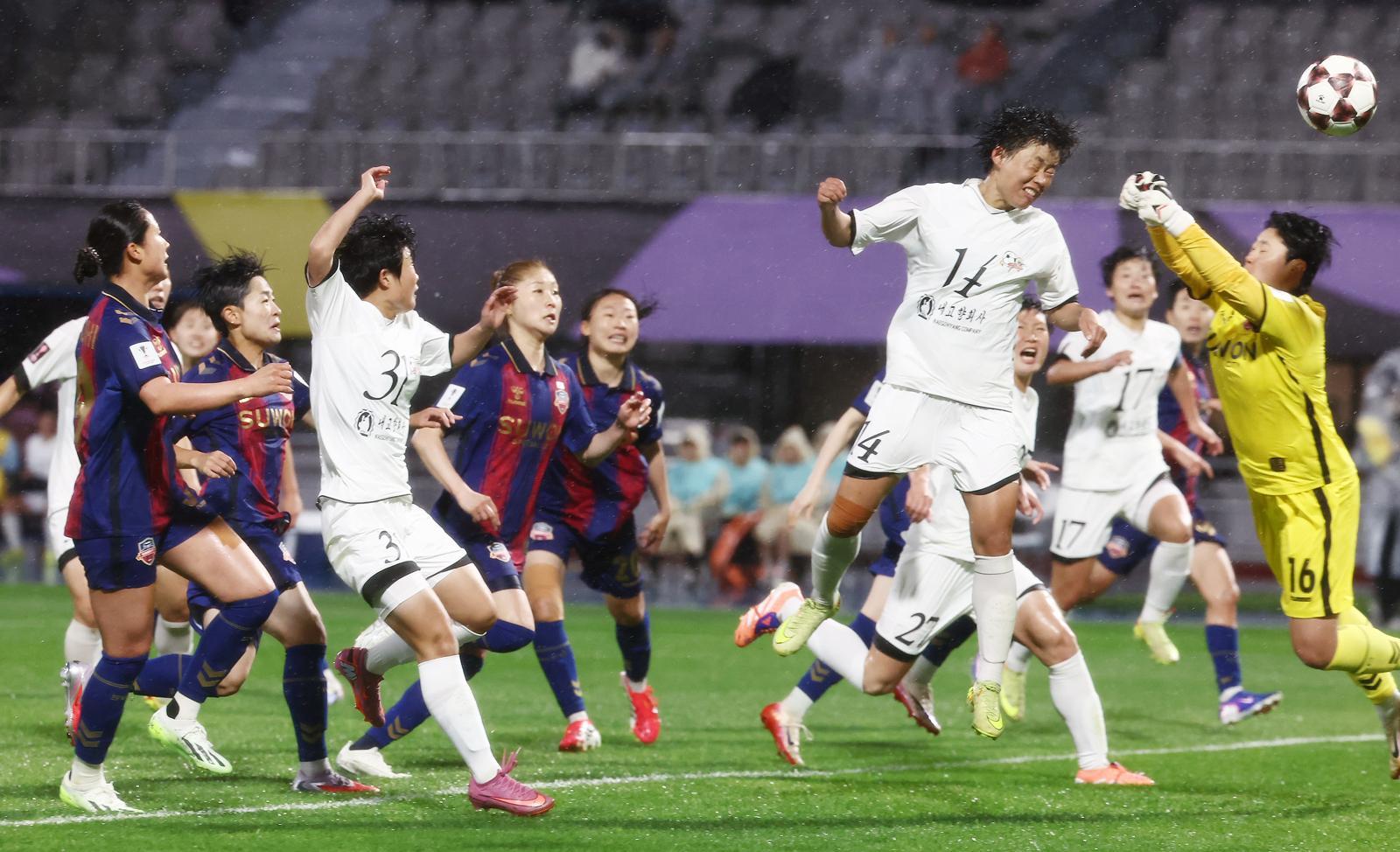 女축구단 한국행 보도 안한 北, 승리 거두자 보도