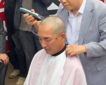 ‘삭발’ 박민식 “배신자 한동훈과 단일화하지 않겠다”