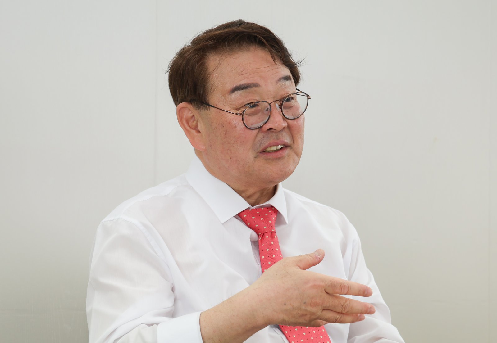 조전혁 서울시교육감 예비후보가 12일 서울 종로구 선거사무소에서 뉴스1과 인터뷰를 하고 있다. 2026.5.12 뉴스1