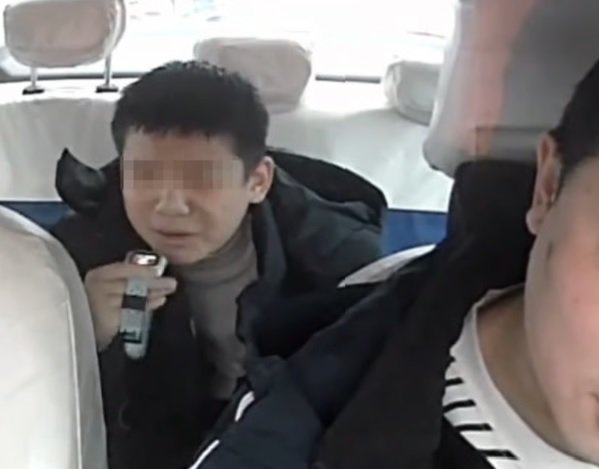 차량내부 블랙박스 영상. 사진=더우인
