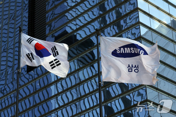 [속보]삼성전자 초기업노조 “DS·DX 분리, ‘투트랙 교섭 체계’로 개편”