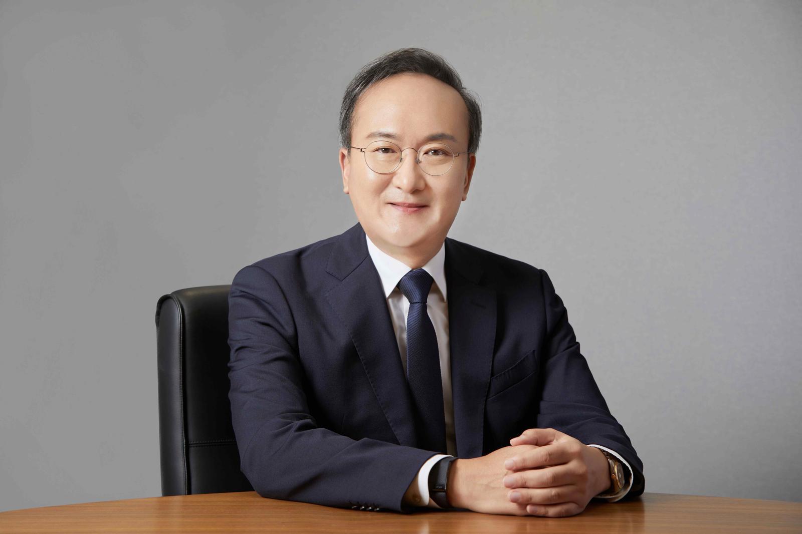 이석희 SK온 사장 이달 사임… 이용욱 사장 원톱체제로 전환