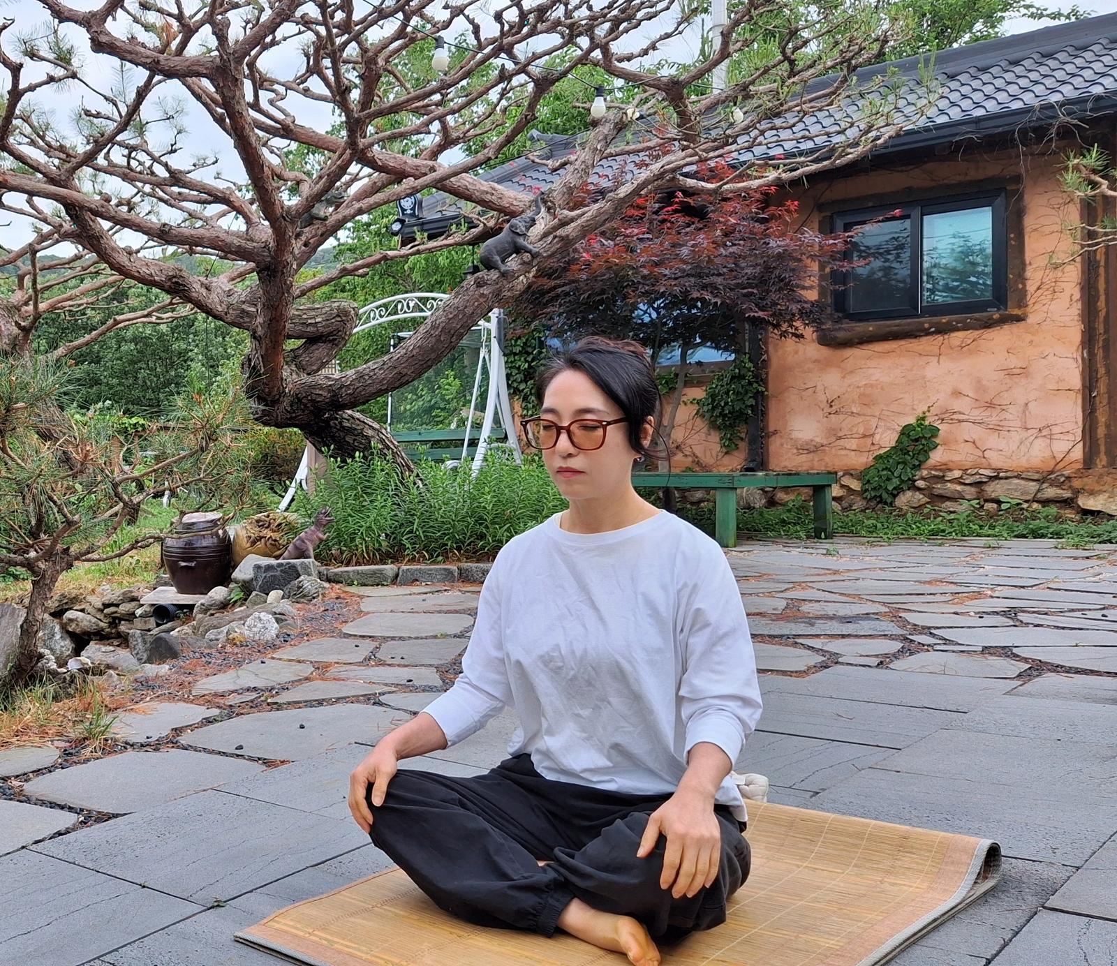 “심적 시련으로 무너진 몸과 마음, 초월명상으로 다시 세웠죠”[양종구의 100세 시대 건강법]