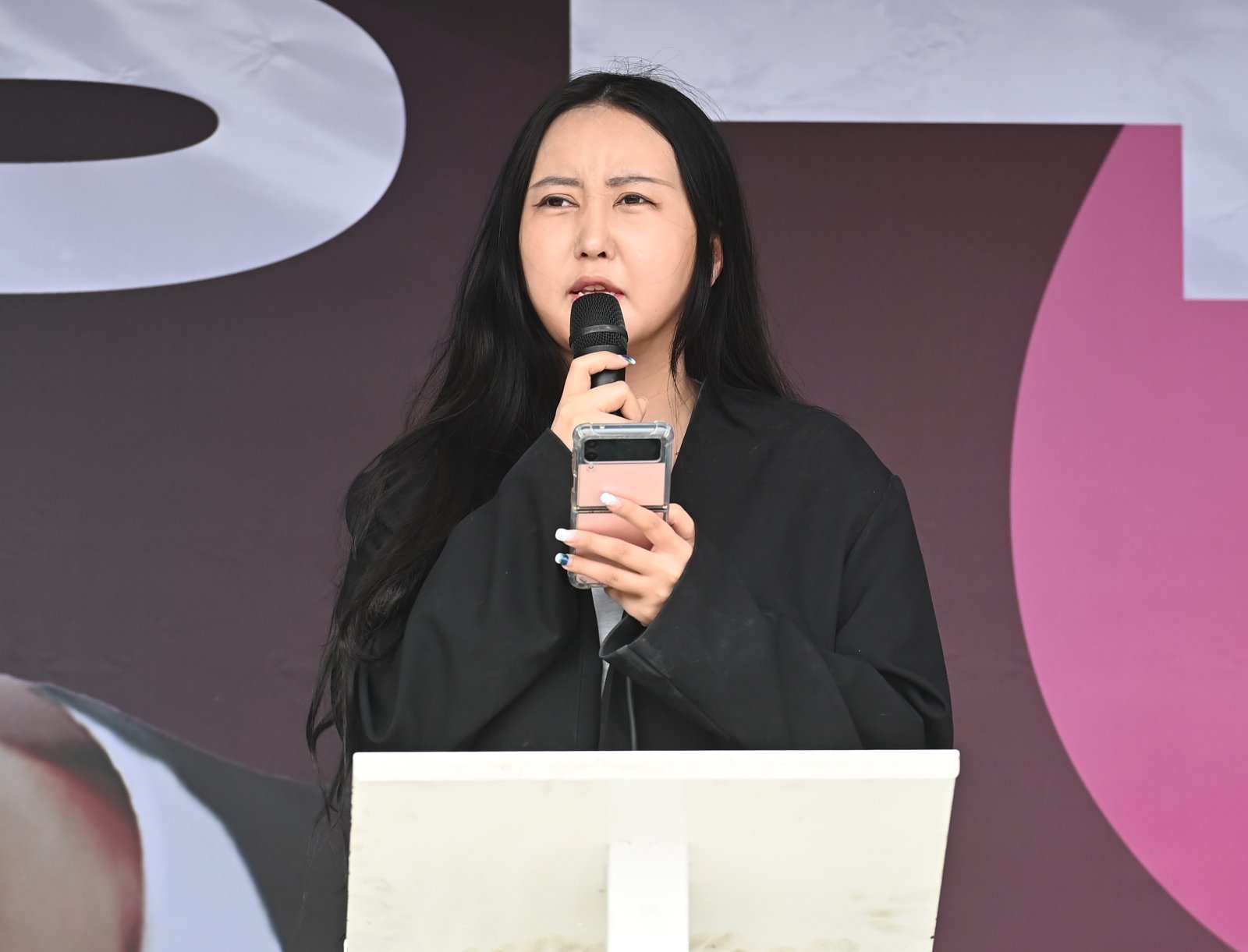 정유라 “엄마 최서원 ‘하지 마비’ 위기”…후원 계좌 공개
