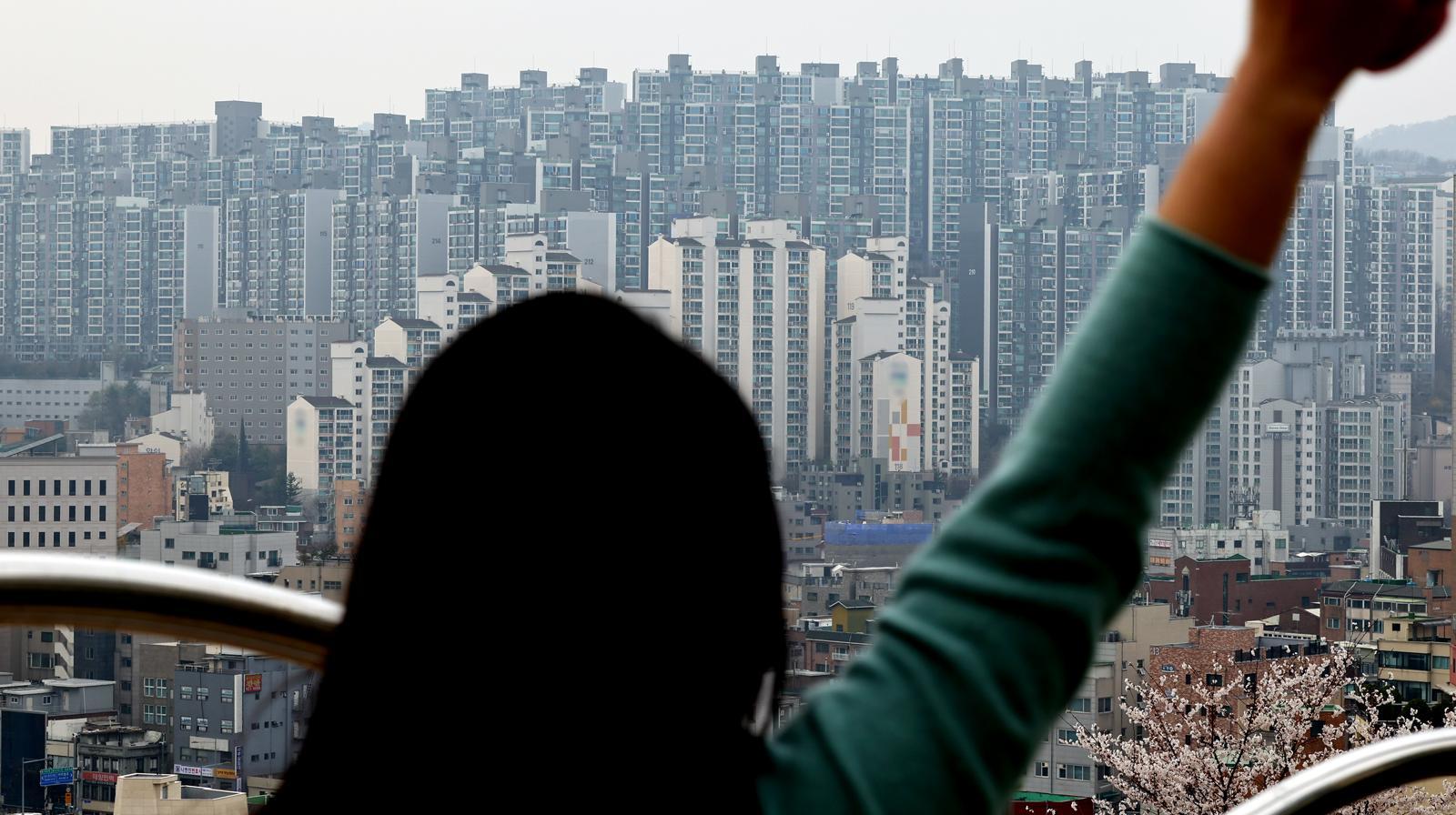 서울 임대차 거래 70%가 ‘월세’…전세는 1년 새 18.5% ‘뚝’