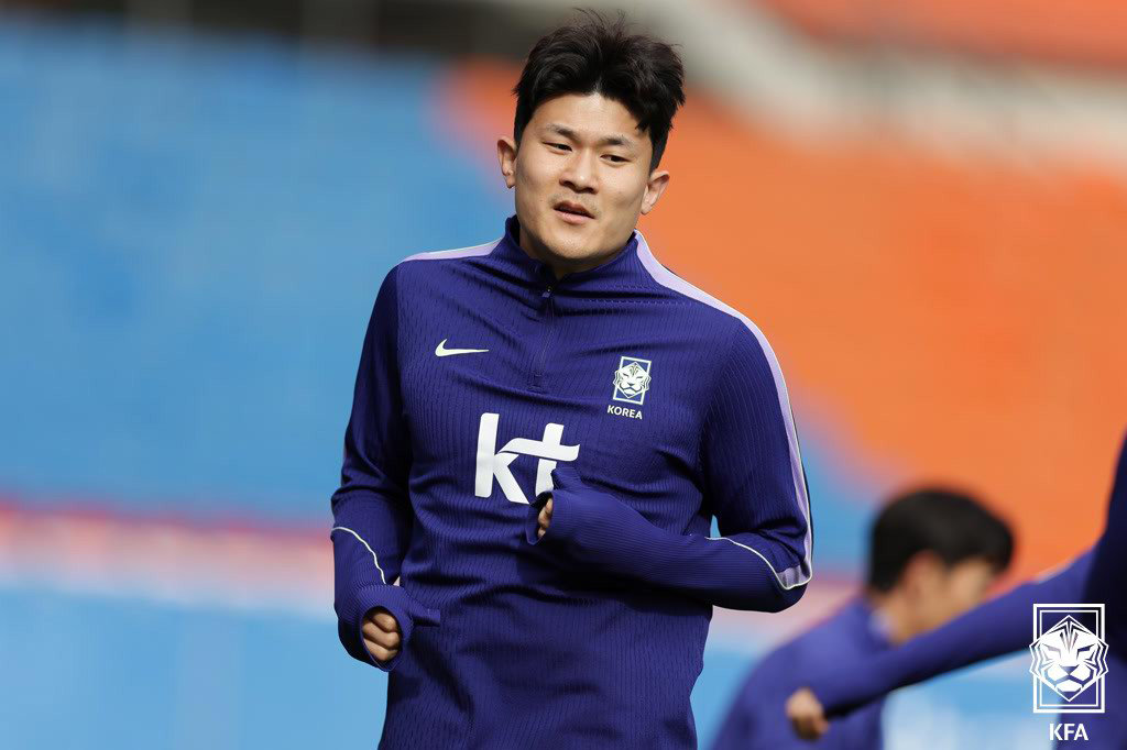 ‘괴물 수비수’ 김민재 합류한 홍명보호…스리백 완성도 높인다