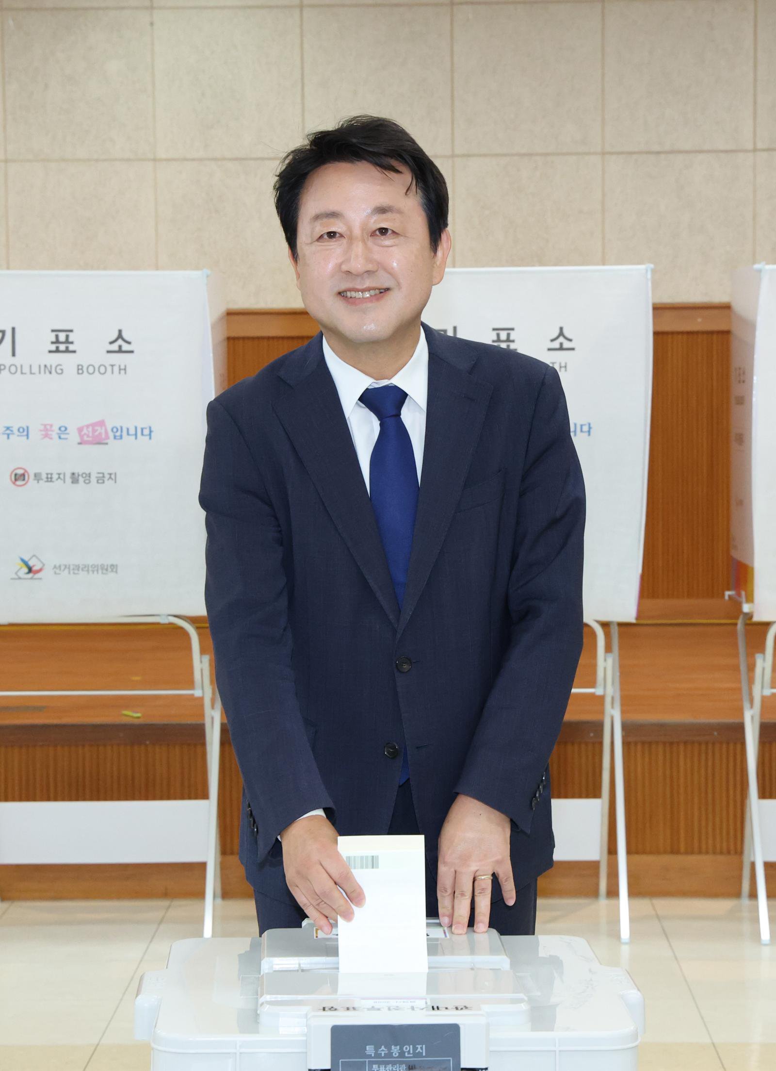 ‘5파전’ 현실화된 평택을…진보진영 사전투표, 보수는 본투표