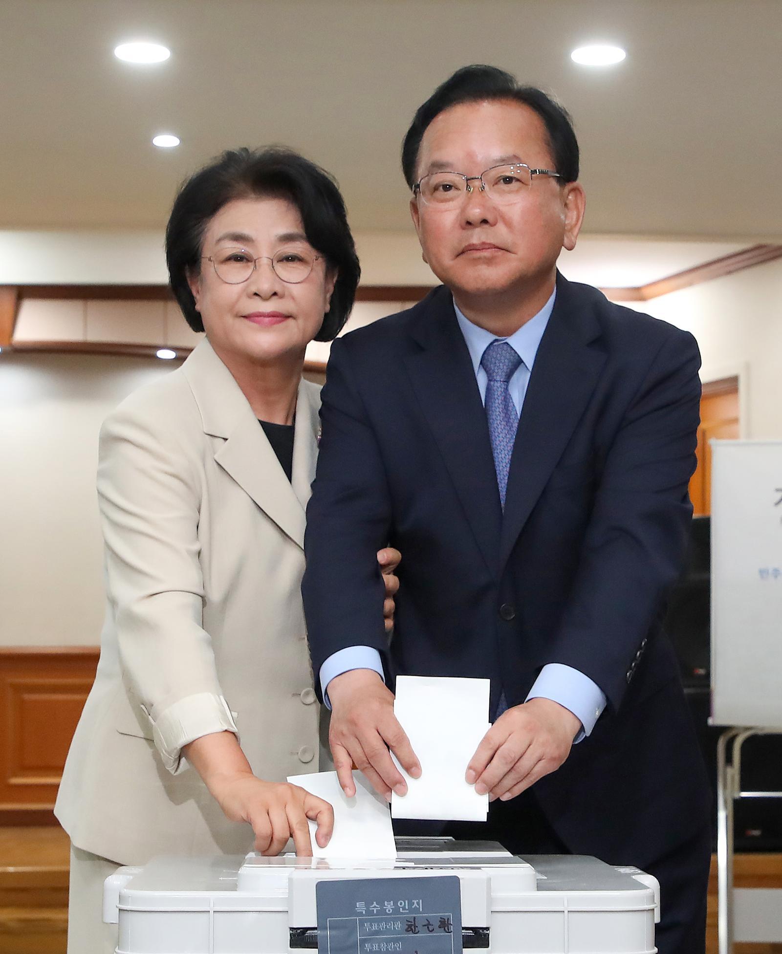 김부겸 “스포츠산업 수도로” 추경호 “블록체인 금융 활용”