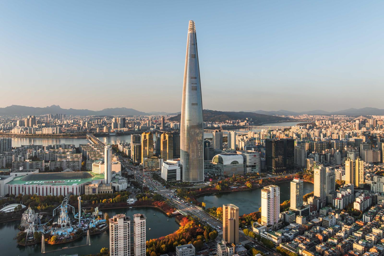 롯데, 글로벌 성과 결실… 핵심 사업 호실적으로 턴어라운드 본격화