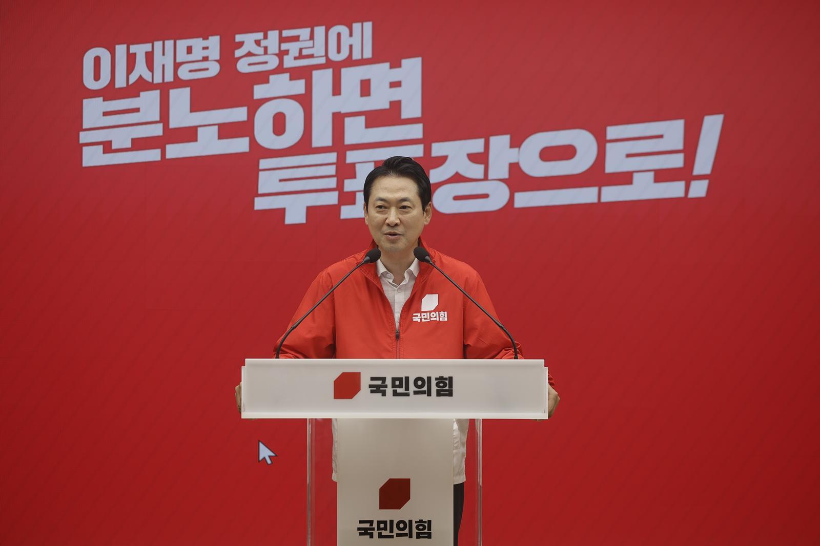 장동혁 “李, 투표지 가리지도 않고 노출…선관위는 불법 감싸”
