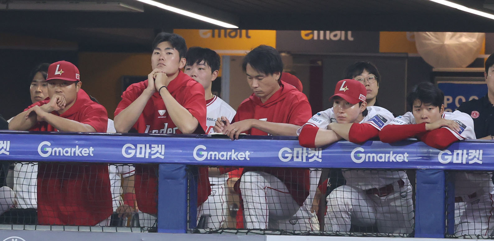 ‘또 졌다’ SSG, 한화에 3-4로 석패해 10연패 수렁…‘홈런 2방’ 한화, 2연승